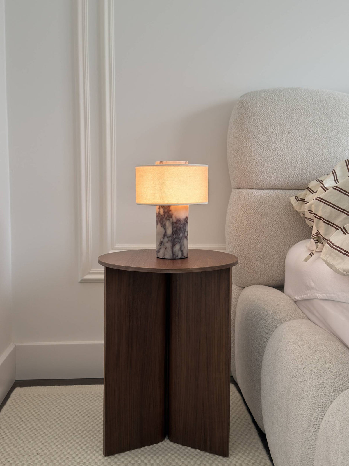Auríe | Portable Lamp Style Calacatta Viola