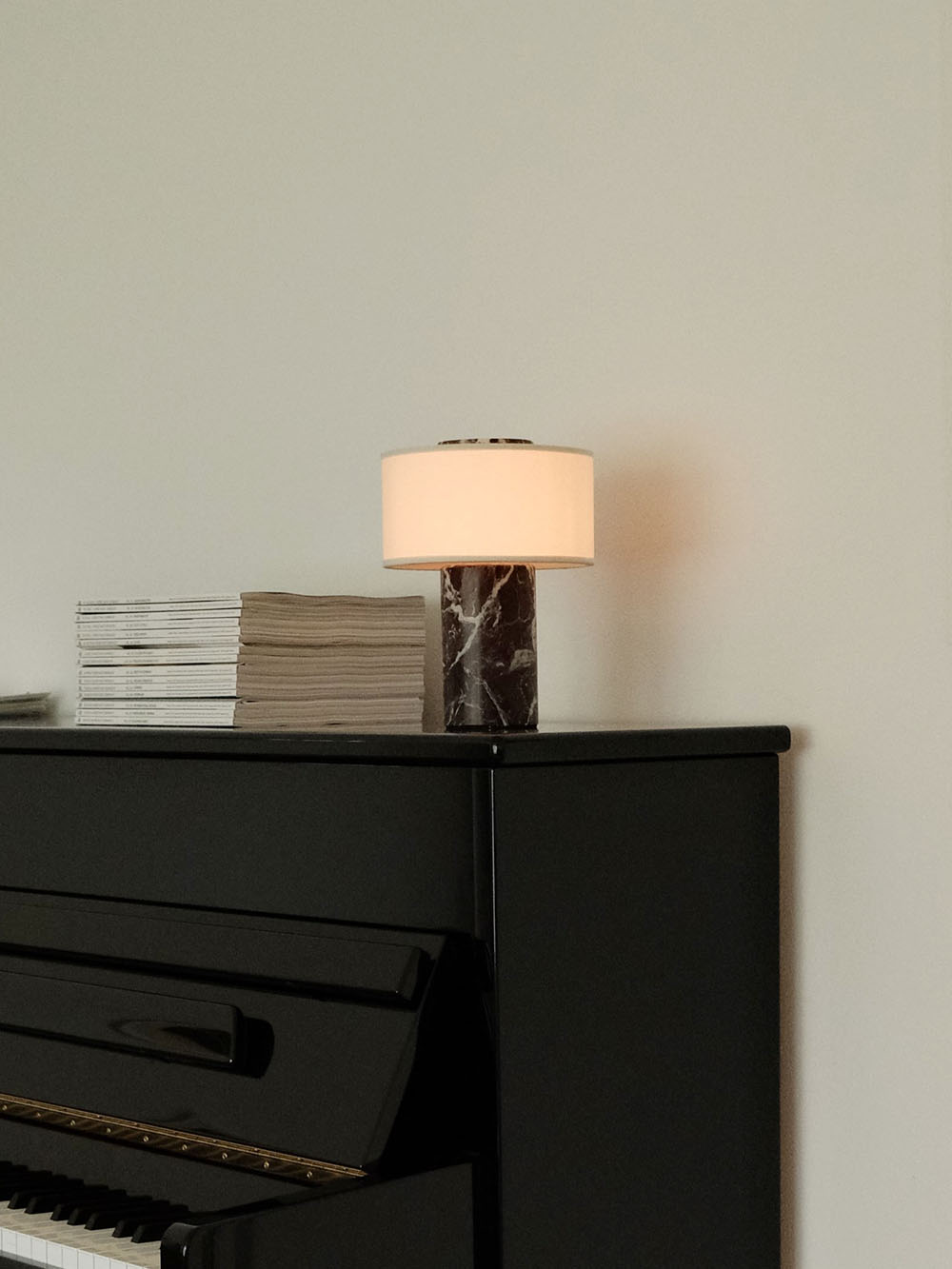 Auríe Portable Lamp | Rosso Levanto