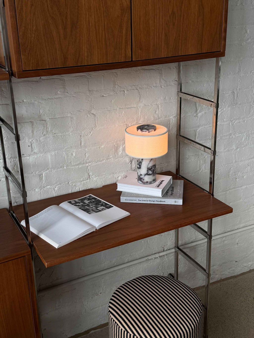 Auríe | Portable Lamp Style Calacatta Viola