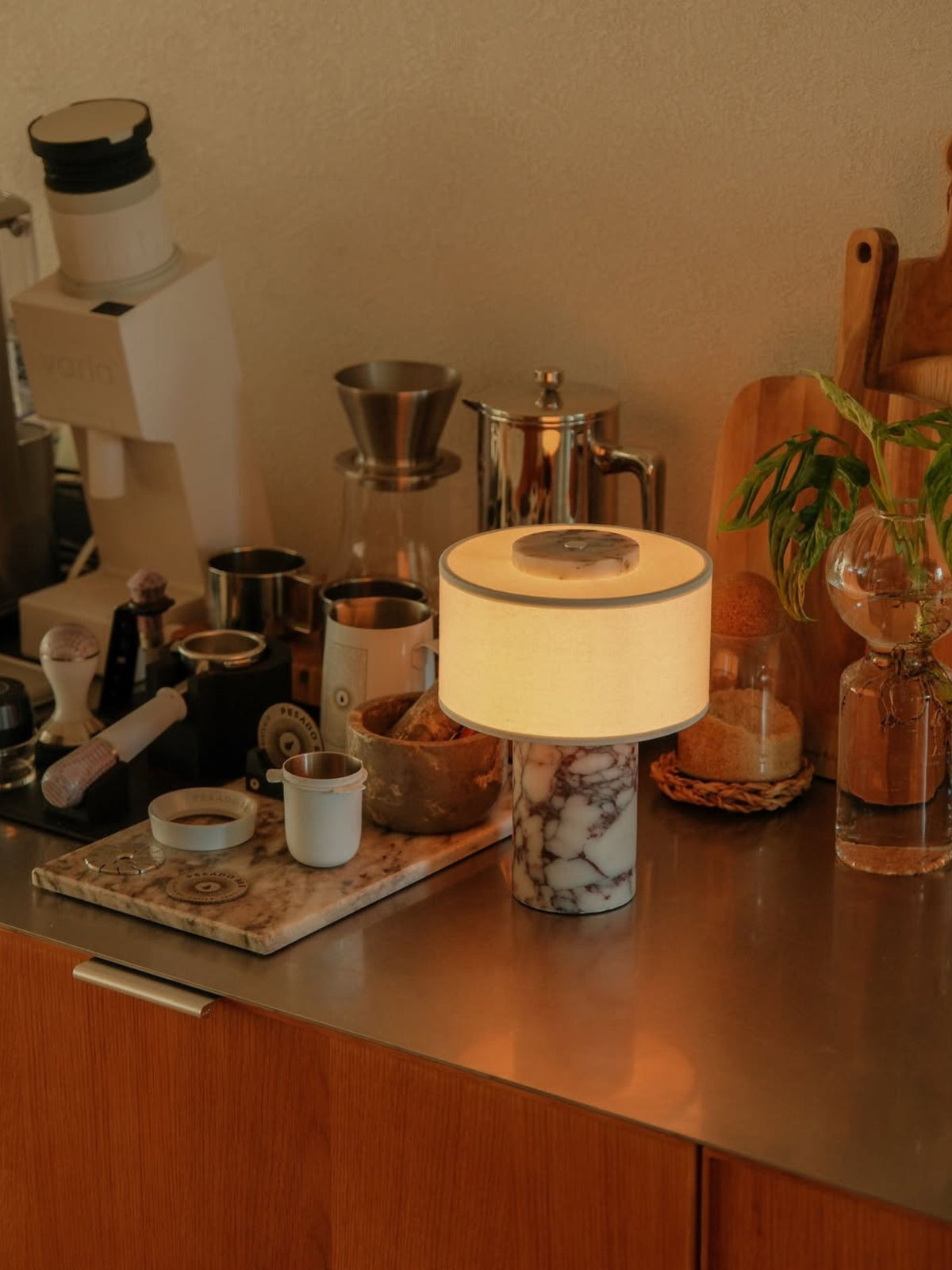 Auríe | Portable Lamp Style Calacatta Viola