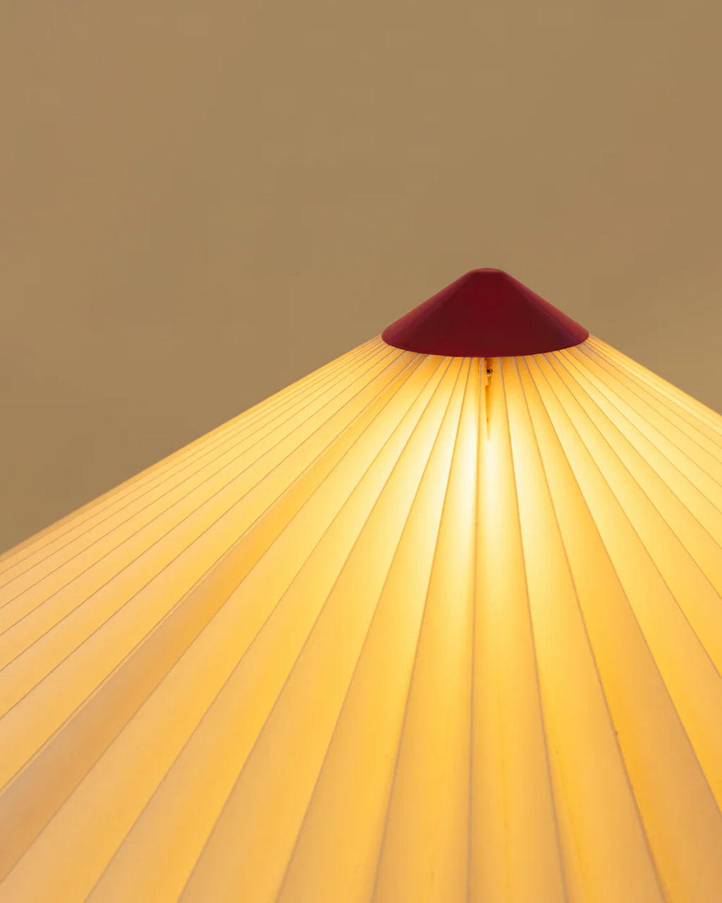 Wavy Floor Lamp - Crimson Red